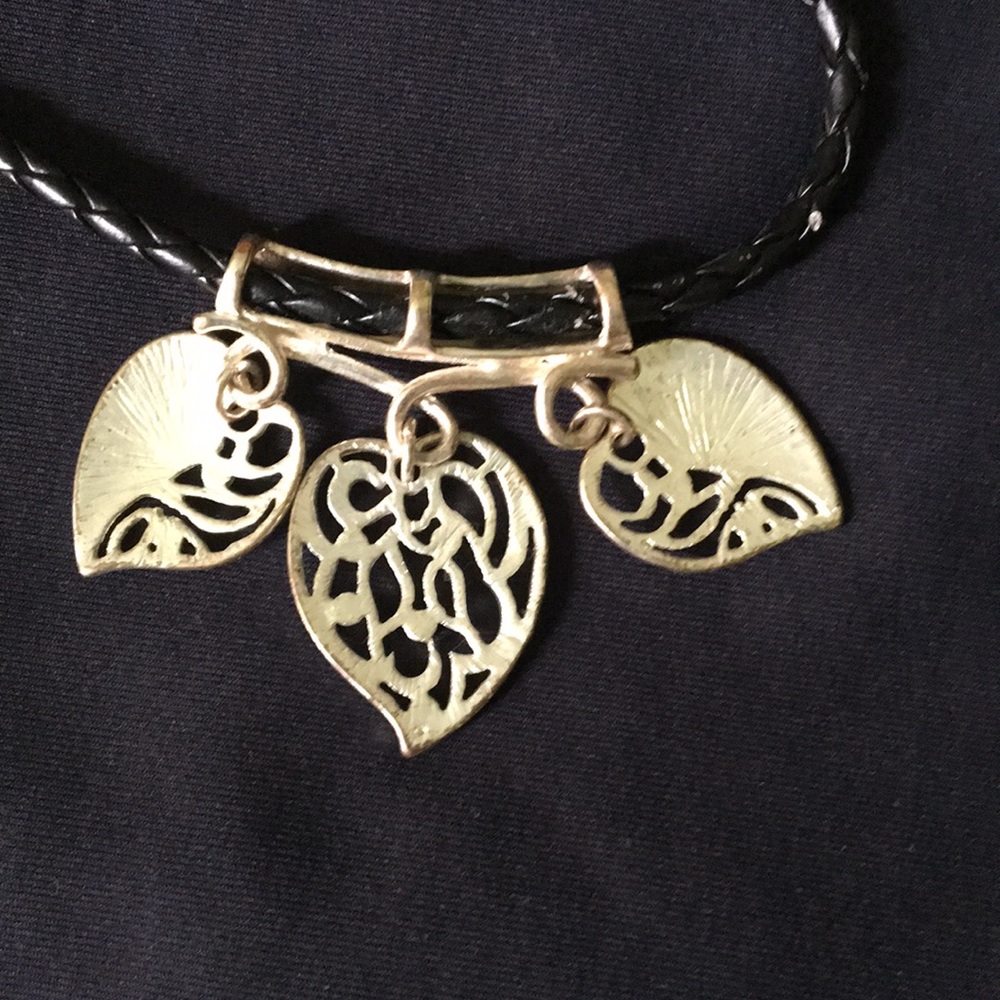 Necklace - Picture 6 of 7